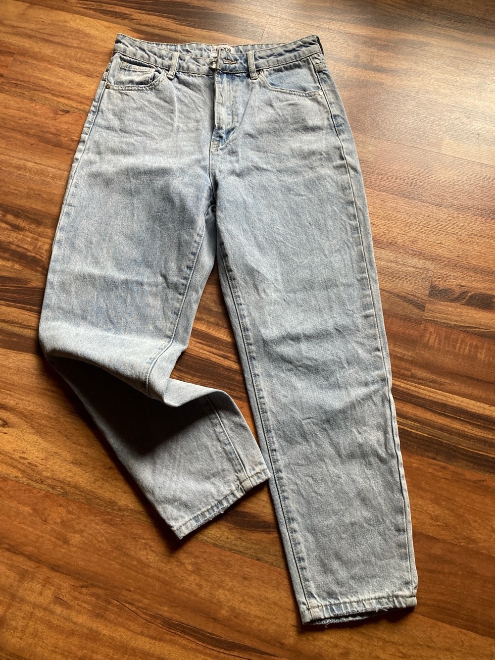 Insane Gene Size 7 lightwash high rise Mom jeans
